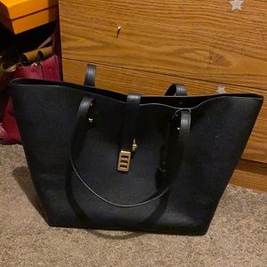 Black Michael Kors tote